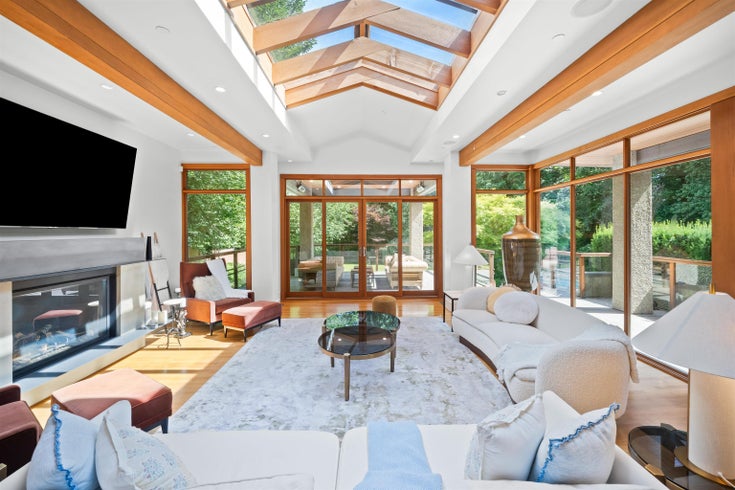 510 Eastcot Road - British Properties Single Family Residence for Sale, 6 Bedrooms (R3076374)