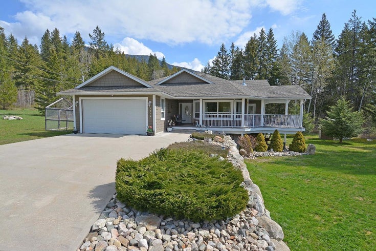 5940 BLUEBIRD ROAD - Nelson House for sale, 5 Bedrooms (2464581)