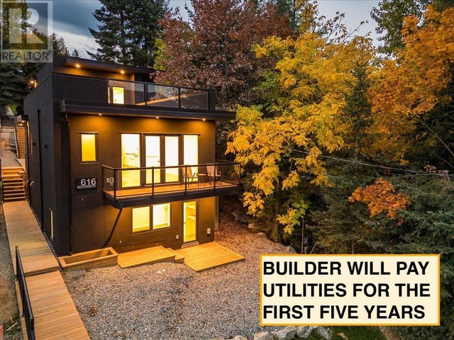 616 RICHARDS Street Unit# A - Nelson Duplex for Sale, 3 Bedrooms (10353939)