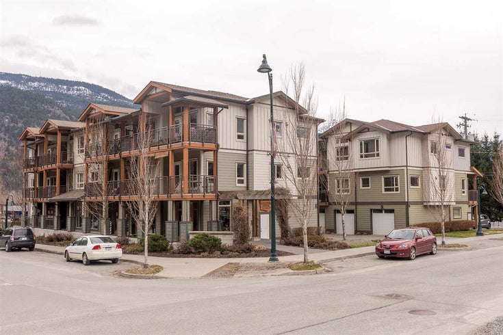 13 7450 PROSPECT STREET - Pemberton Apartment/Condo for sale, 2 Bedrooms (R2153024)