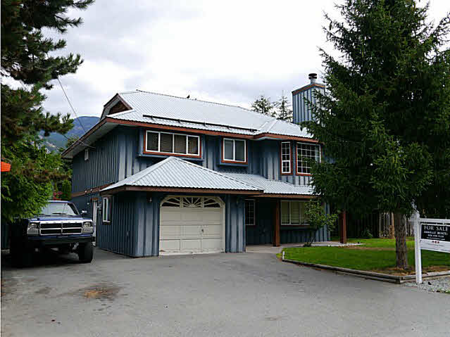 1483 Lupin Street - Pemberton House/Single Family, 4 Bedrooms (V1125574)