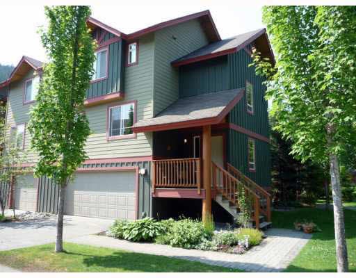 32 1450 Vine Road - Pemberton Townhouse, 3 Bedrooms (V771516)