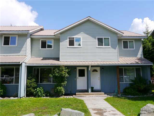 2 7416 Flint Street - Pemberton Townhouse, 3 Bedrooms (V1067659)