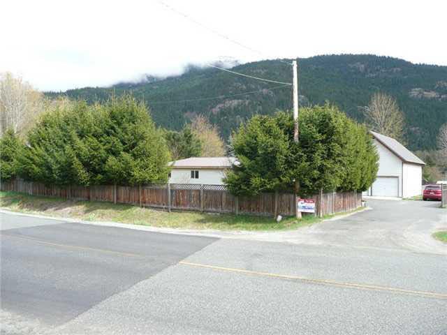 7616 Pemberton Meadows Road - Pemberton Meadows House/Single Family, 3 Bedrooms (V920448)