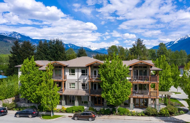 4 7450 PROSPECT STREET - Pemberton Apartment/Condo for sale, 2 Bedrooms (R2739036)