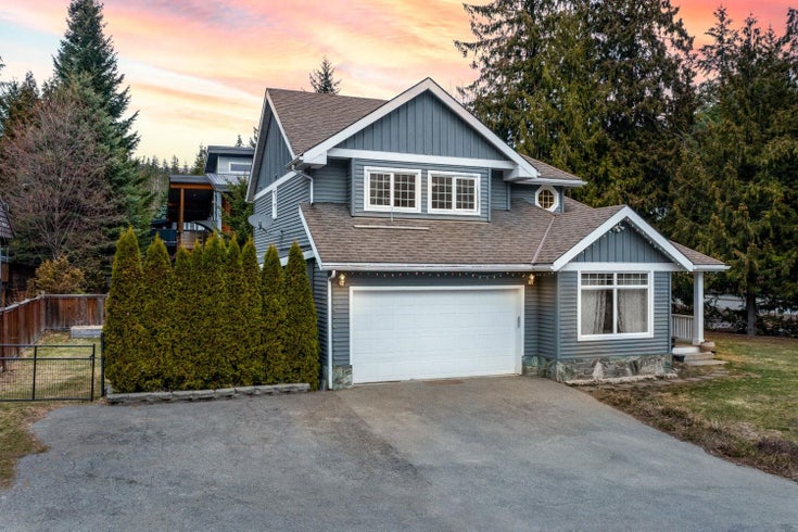 7443 Dogwood Street - Pemberton Single Family Residence for Sale, 3 Bedrooms (R2994277)