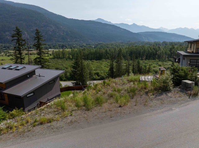 1303 Eagle Drive - Pemberton Land for Sale(R3016954)
