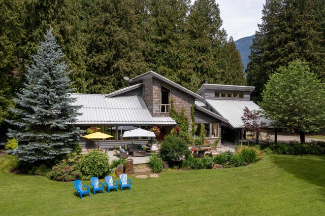 7650 Ryan Creek Road - Pemberton Single Family Residence for Sale, 3 Bedrooms (R3044438)
