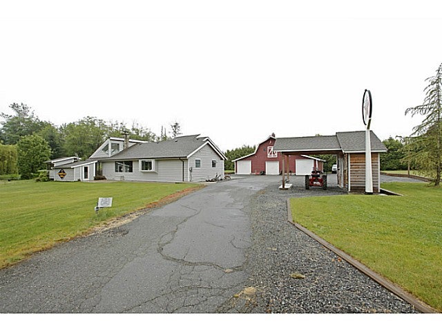 26168 58 AV - County Line Glen Valley House with Acreage, 3 Bedrooms (F1414744)