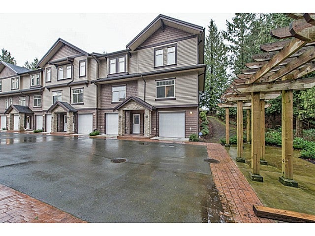 # 24 2950 LEFEUVRE RD - Aberdeen Townhouse, 3 Bedrooms (F1432131)