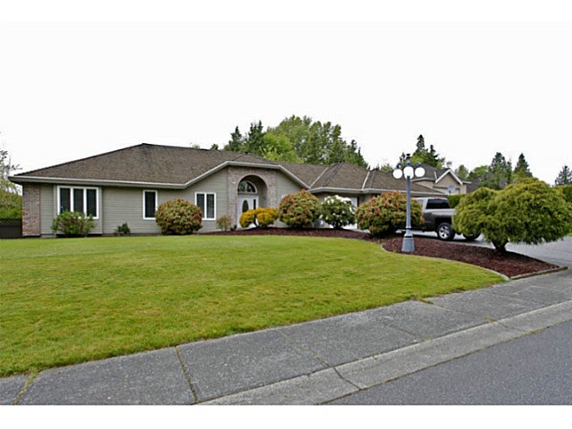 4017 213A ST - Brookswood Langley House/Single Family, 4 Bedrooms (F1439583)