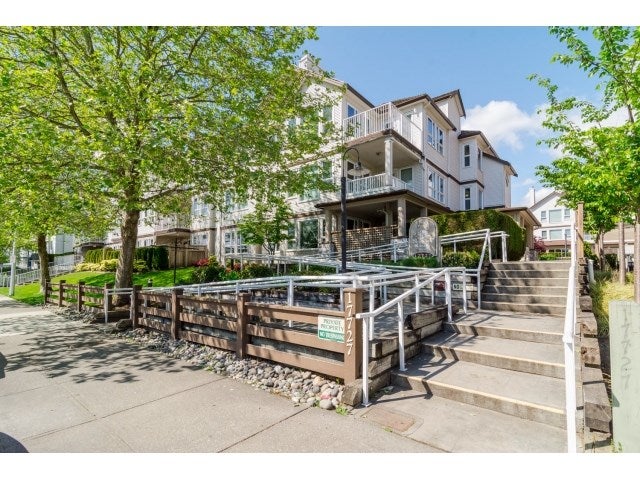 308 17727 58 AVENUE - Cloverdale BC Apartment/Condo, 1 Bedroom (R2059197)