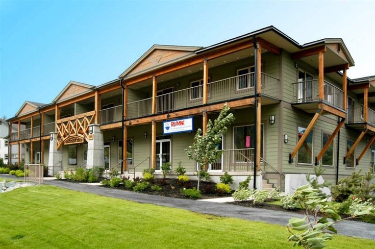 207 1411 PORTAGE ROAD - Pemberton Apartment/Condo for sale, 2 Bedrooms (R2297741)