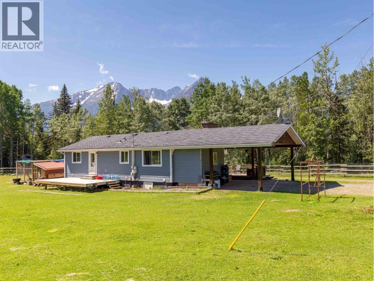 5933 RACEWAY ROAD - Smithers House for Sale, 4 Bedrooms (R3053648)