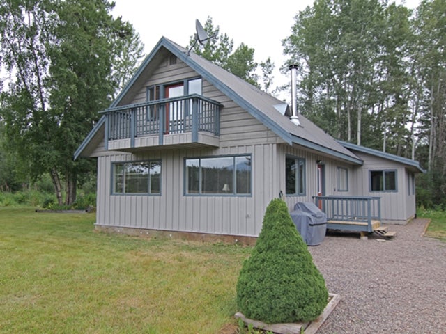 7000 Yelich Rd - Smithers Rural HOUSE, 3 Bedrooms (N242188)