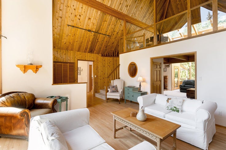 1532 Adams Road - Bowen Island Single Family Residence for Sale, 4 Bedrooms (R2997610)
