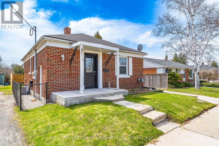 741 6TH STREET E - Owen Sound House for Sale, 3 Bedrooms (X12103837)