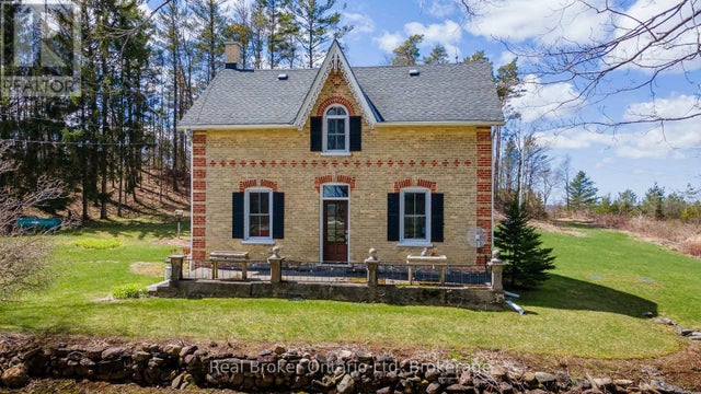 563158 GLENELG HOLLAND TOWNLINE - West Grey House for Sale, 4 Bedrooms (X12144734)