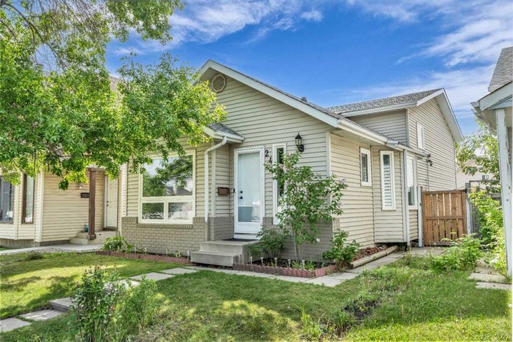 24 Erin Green Mews SE - Erin Woods Detached, 3 Bedrooms (A2227654)
