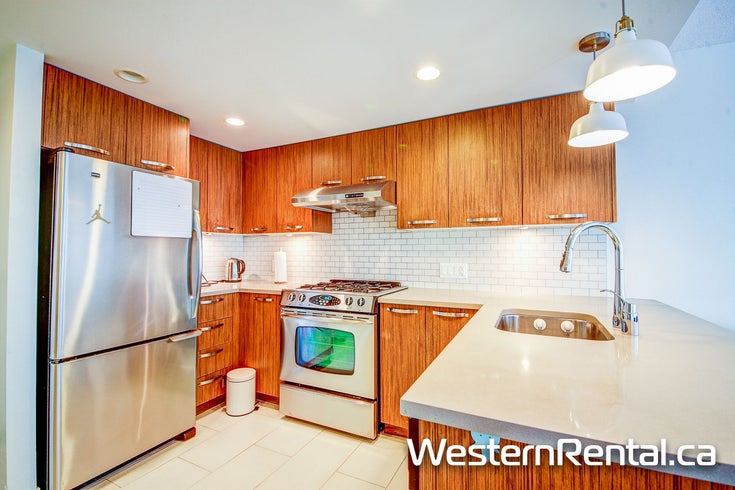 801-6888 Cooney Rd Richmond - Brighouse Apartment/Condo
