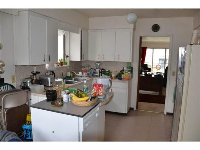 Rented-4438 W 5th Ave - Point Grey Apartment/Condo, 3 Bedrooms 