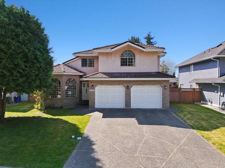 8917 115 Street - Annieville Single Family Residence, 5 Bedrooms (R2995803)