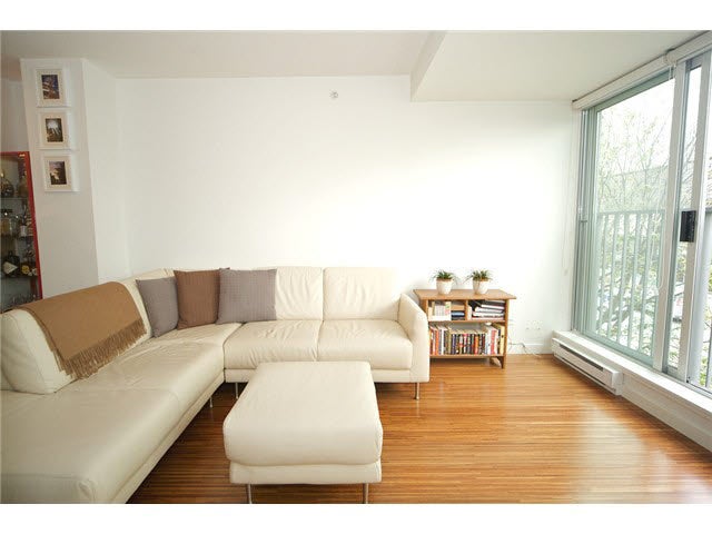 405 328 E 11th Avenue - Mount Pleasant VE Apartment/Condo for sale, 1 Bedroom (V975530)