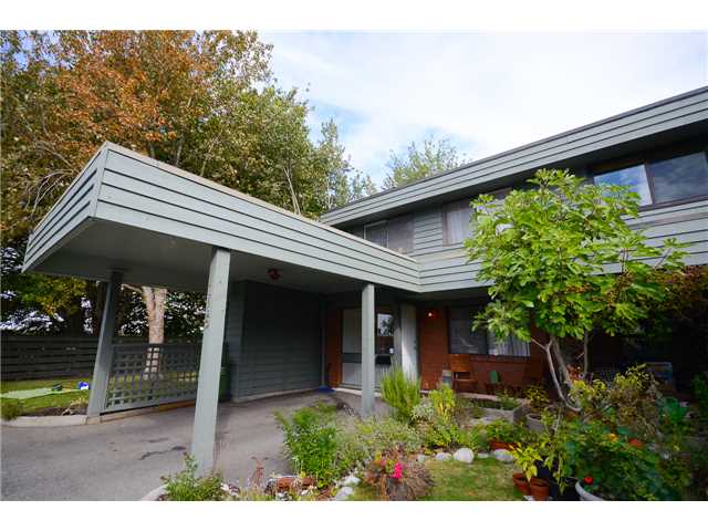 # 116 3031 WILLIAMS RD - Seafair Townhouse for sale, 4 Bedrooms (V1142012)