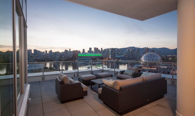 VODA SUBPENTHOUSE - 1661 Quebec St, Vancouver - False Creek - False Creek Apartment/Condo for sale, 3 Bedrooms (Voda 15)
