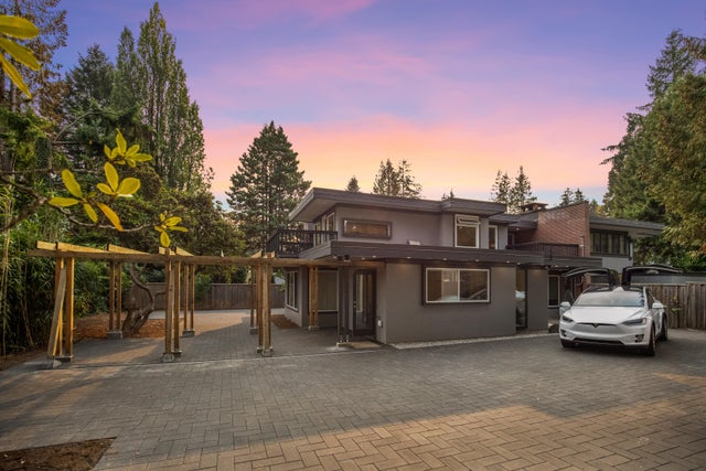 3729 Edgemont Blvd, North Vancouver - Capilano NV House/Single Family for sale, 4 Bedrooms 