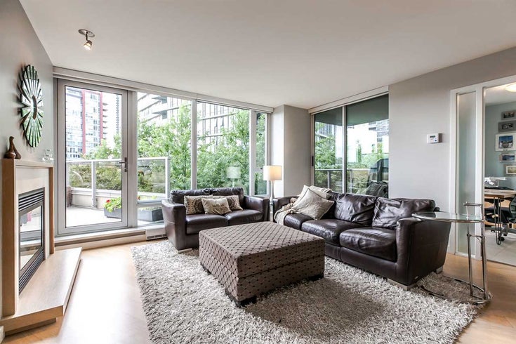 305 8 SMITHE MEWS - Yaletown Apartment/Condo for sale, 2 Bedrooms (R2853112)