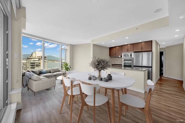 1211 Melville St, Vancouver - Coal Harbour Apartment/Condo, 3 Bedrooms 