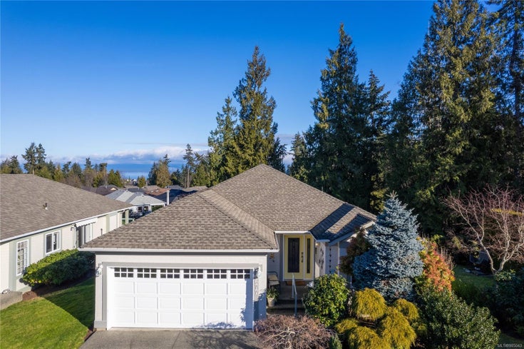 677 Windward Way - PQ Qualicum Beach Single Family Residence for Sale, 4 Bedrooms (985043)