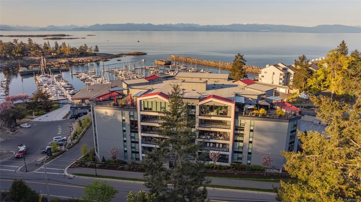 605 - 3529 Dolphin Dr - PQ Fairwinds Condo Apartment for Sale, 2 Bedrooms (996896)