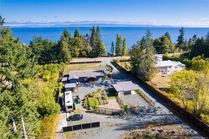 6712 Island Hwy W - PQ Bowser/Deep Bay Single Family Residence for Sale, 3 Bedrooms (999759)