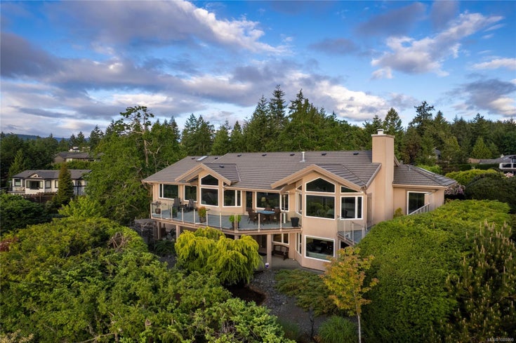 3505 Carmichael Rd - PQ Fairwinds Single Family Residence for Sale, 4 Bedrooms (1000098)