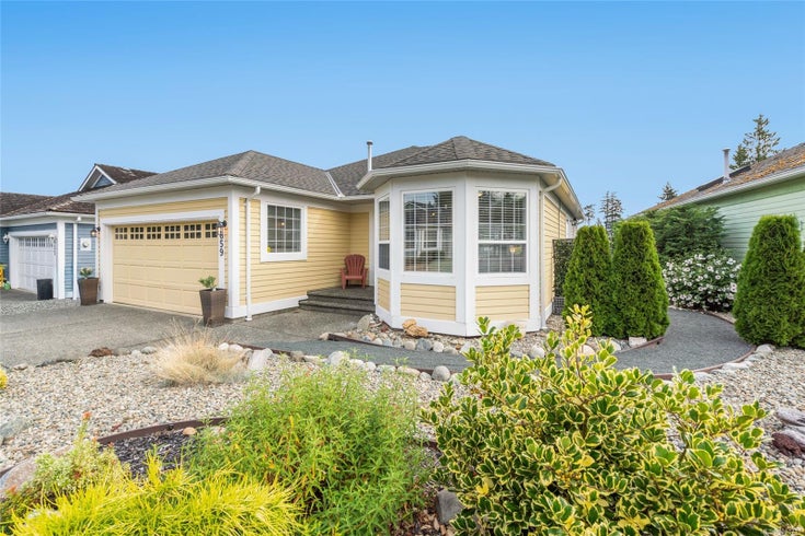 659 Windward Way - PQ Qualicum Beach Single Family Residence for Sale, 2 Bedrooms (1011711)