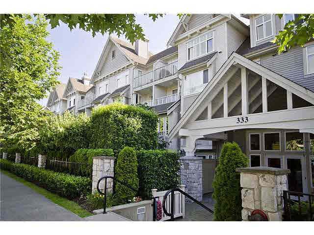 215 333 E 1st Street - Lower Lonsdale Apartment/Condo for sale, 2 Bedrooms (V918054)