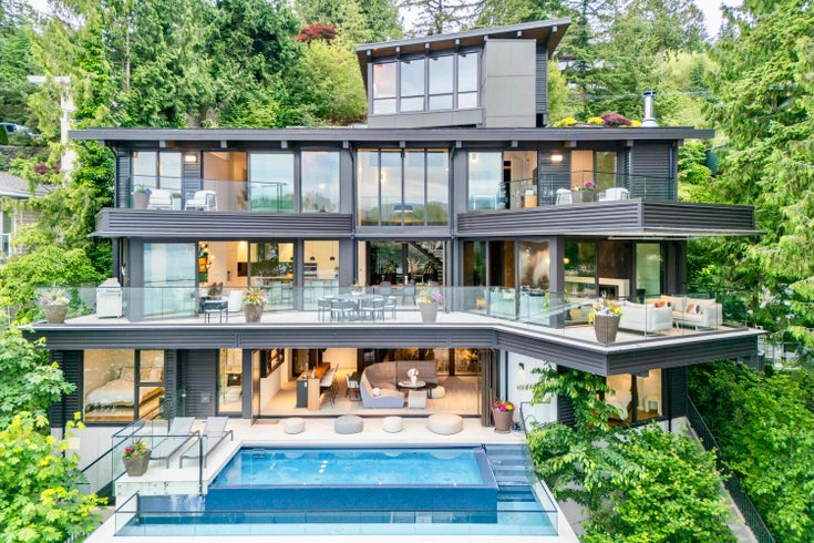1840 Naomi Place - Deep Cove Single Family Residence for Sale, 4 Bedrooms (R3016413)