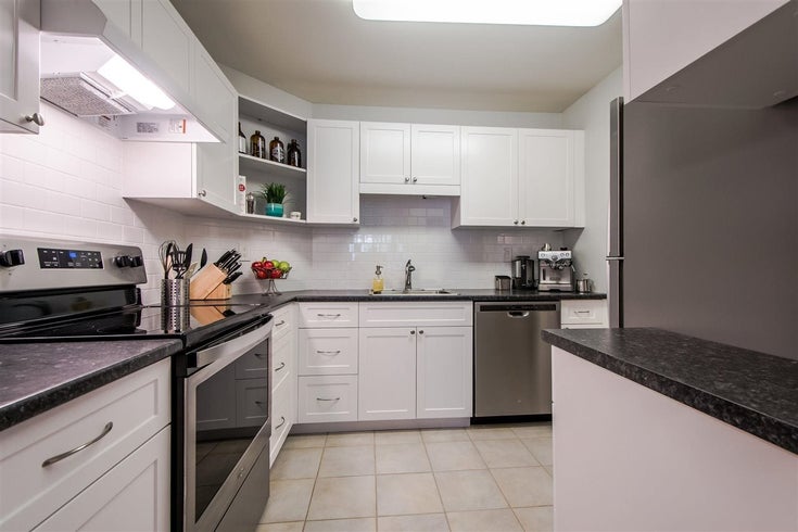 206 1437 FOSTER STREET - White Rock Apartment/Condo for sale, 2 Bedrooms (R2445825)