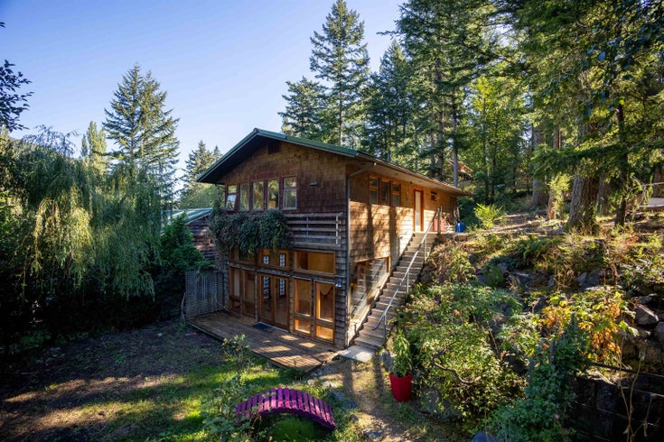 368 EAGLES NEST ROAD - Bowen Island House/Single Family for sale, 3 Bedrooms (R2724614)