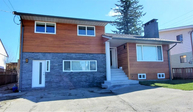 805 POIRIER STREET - Harbour Place House/Single Family, 6 Bedrooms (R2935774)