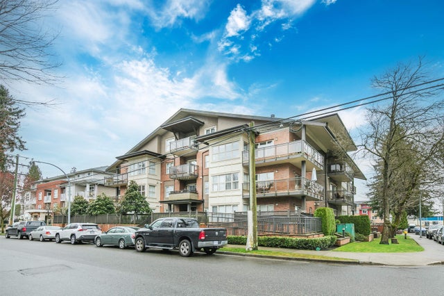 305 - 1988 Suffolk Avenue - Glenwood PQ Apartment/Condo, 1 Bedroom (R2977025)
