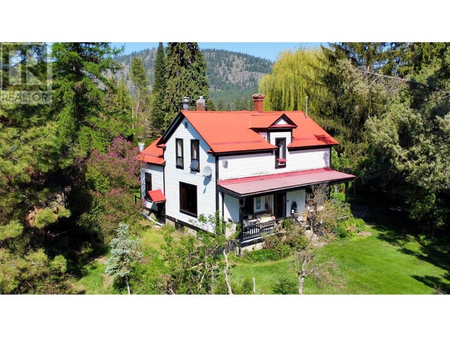 2675 65 Avenue - Grand Forks House for Sale, 5 Bedrooms (10336033)