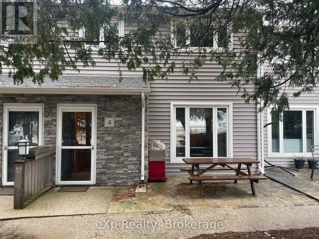 4 - 633 HARBOUR STREET - Saugeen Shores Row / Townhouse for Sale, 2 Bedrooms (X11934329)