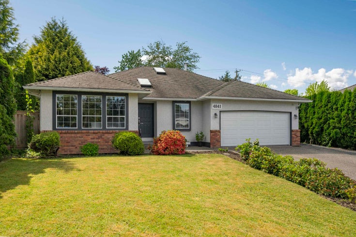 4841 208a Street - Langley City Single Family Residence for Sale, 3 Bedrooms (R3007516)