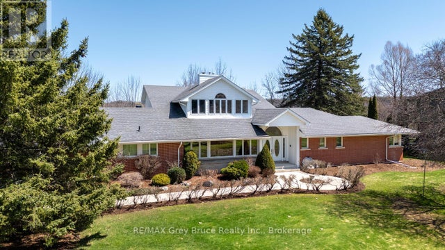 525 4TH AVENUE W - Owen Sound House for Sale, 3 Bedrooms (X12118164)