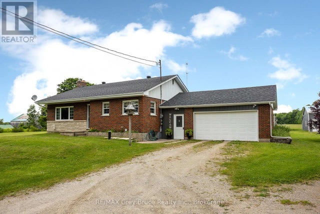 718449 6 HIGHWAY - Georgian Bluffs House for Sale, 4 Bedrooms (X12254294)