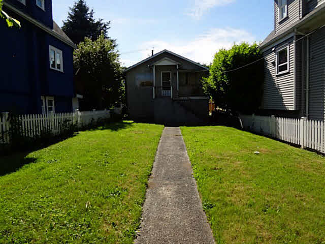 4275 Balkan Street - Fraser VE House/Single Family, 1 Bedroom (V1010684)