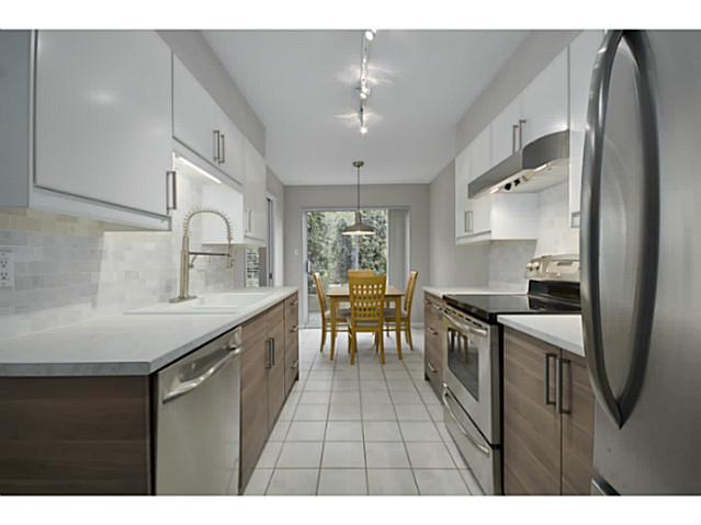 # 5 848 W 16TH ST - VNVHM Townhouse, 3 Bedrooms (V1057710)